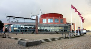 GöteborgsOperan sedd från älven. Foto: Eskil Malmberg.