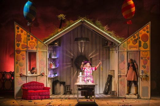 Susanne Resmark som Häxan i Hans och Greta, Foto: Mats Bäcker.