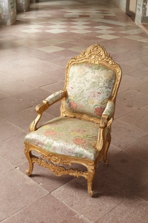 Förgylld fåtölj från 1750-talet, Skoklosters_slott